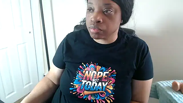 Sexymona1218 online show from 06/02/26, 12:49