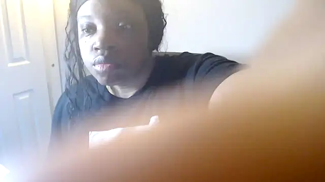 Sexymona1218 online show from 05/26/26, 04:21