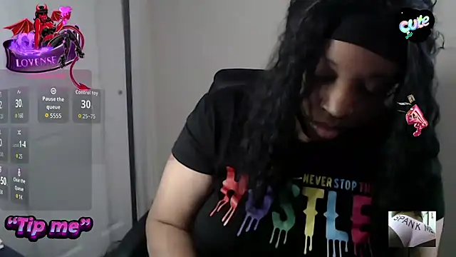 Sexymona1218 online show from 02/23/26, 07:25