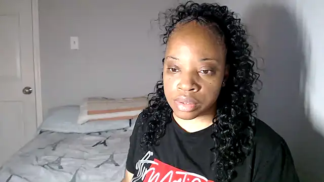 Sexymona1218 online show from 11/15/25, 05:22