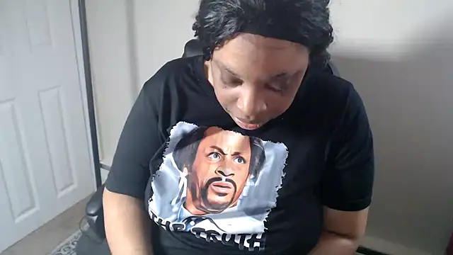 Sexymona1218 online show from 05/15/26, 09:46