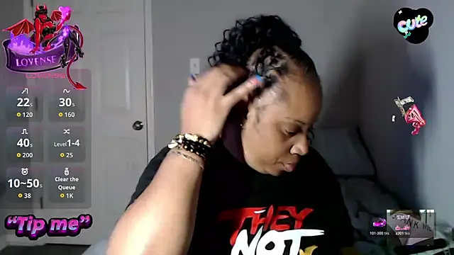 Sexymona1218 online show from 11/23/25, 04:33