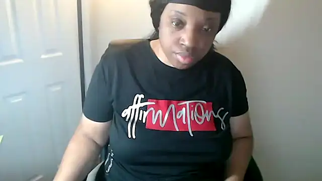 Sexymona1218 online show from 02/25/26, 10:37