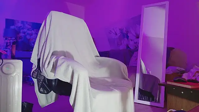 lara heaven online show from 02/18/26, 07:10