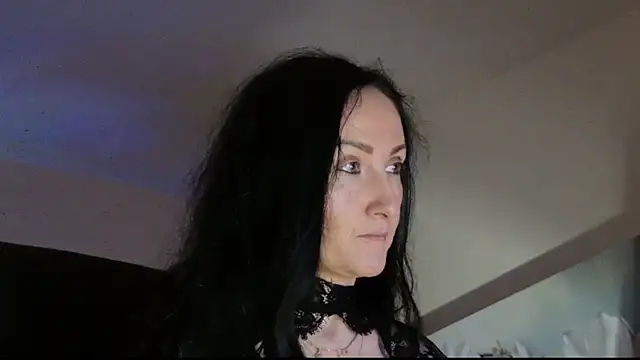 lara heaven online show from 10/27/25, 04:02