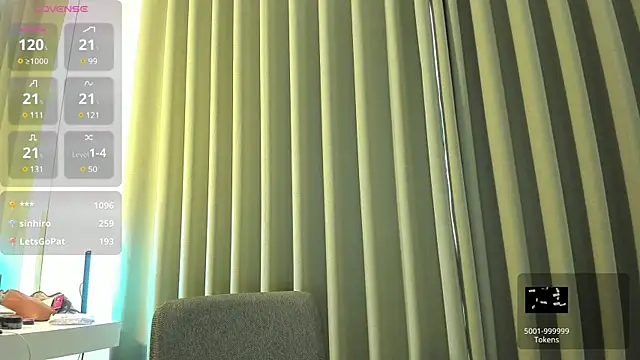 Snapshot of SaliUong chatting on 01/21/25, 08:30 SaliUong online show from 01/21/25, 08:30