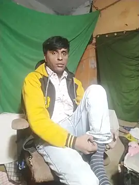 Snapshot of desiboy1101 chatting on 12/02/25, 02:08 desiboy1101 online show from 12/02/25, 02:08