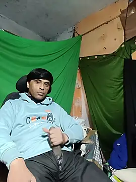 Snapshot of desiboy1101 chatting on 02/24/26, 04:02 desiboy1101 online show from 02/24/26, 04:02