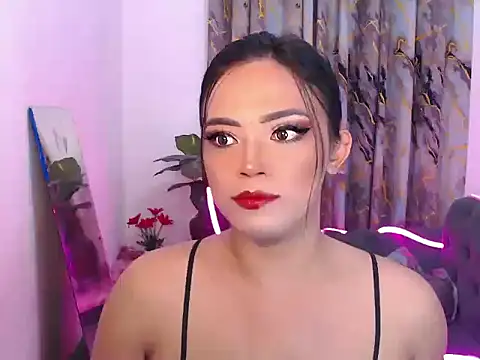 Snapshot of AsianQueenAlexaXx chatting on 12/16/25, 06:56 AsianQueenAlexaXx online show from 12/16/25, 06:56