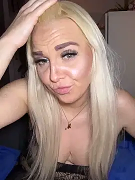 MIA-XXX online show from 12/21/25, 08:42