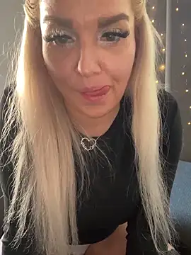 MIA-XXX online show from 11/05/25, 11:46