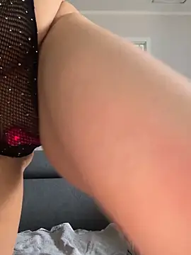 MIA-XXX online show from 10/02/25, 07:01