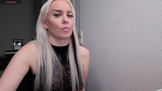 MIA-XXX online show from 02/02/26, 07:18