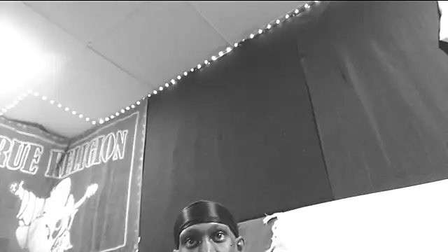 iBreakHeartz online show from 09/21/25, 02:39