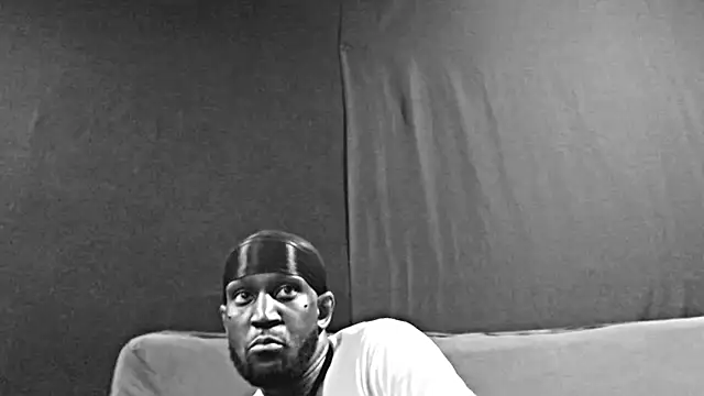 iBreakHeartz online show from 10/30/25, 07:00