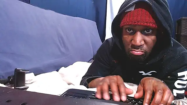 iBreakHeartz online show from 01/27/25, 08:18