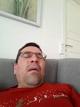 Snapshot of dick81 chatting on 04/07/26, 10:17 dick81 online show from 04/07/26, 10:17