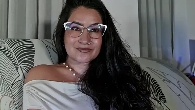 DeesseLuxure online show from 04/02/26, 04:08