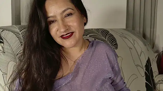 DeesseLuxure online show from 02/04/26, 05:46