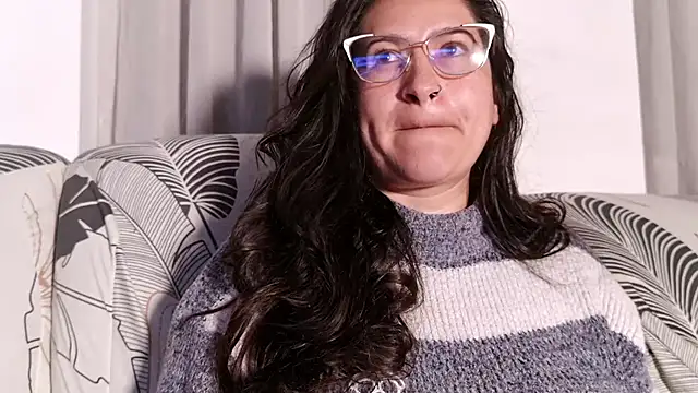 DeesseLuxure online show from 03/27/26, 06:22