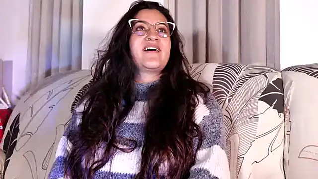 DeesseLuxure online show from 03/11/26, 04:39