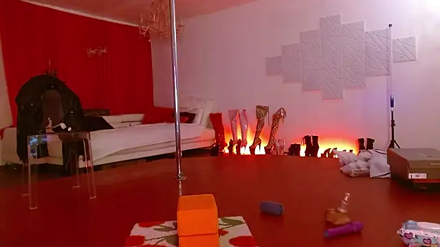 Snapshot of Sweet-Ginger chatting on 01/14/26, 08:45 Sweet-Ginger online show from 01/14/26, 08:45