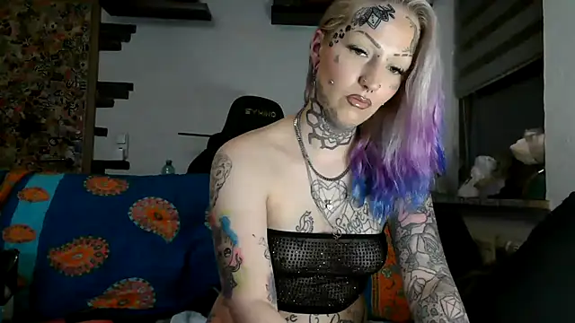 RoxxyInk online show from 05/12/26, 09:32