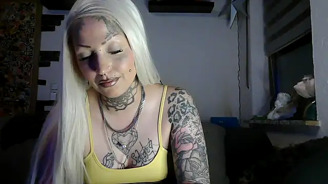 RoxxyInk online show from 05/09/26, 12:03