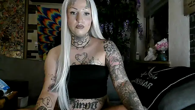 RoxxyInk online show from 09/09/25, 07:29