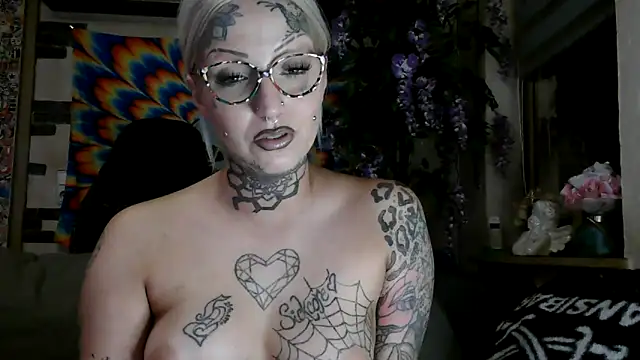 RoxxyInk online show from 10/22/25, 12:10