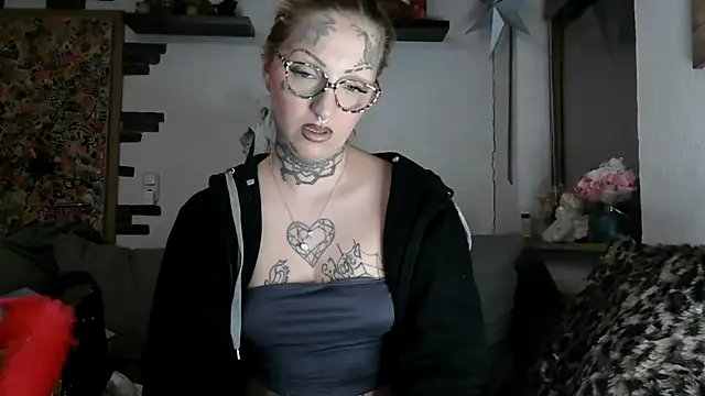 RoxxyInk online show from 02/08/26, 02:31