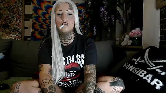 RoxxyInk online show from 09/22/25, 09:32