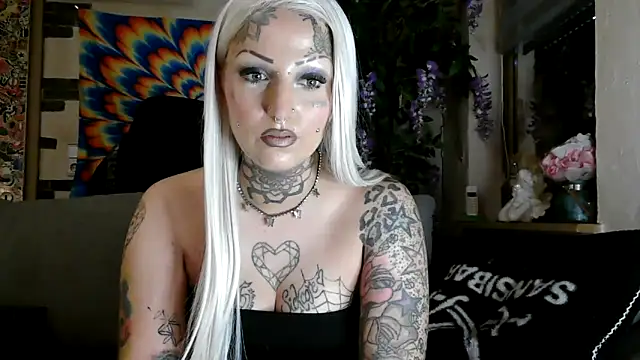 RoxxyInk online show from 09/10/25, 07:29