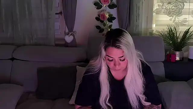 Monageil online show from 10/01/25, 09:25