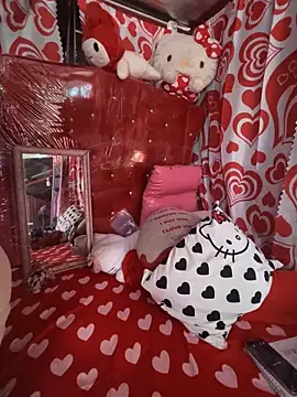 sweetieme online show from 11/18/25, 01:43