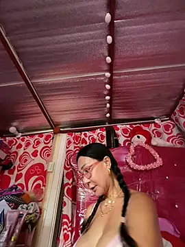 sweetieme online show from 04/26/26, 01:47