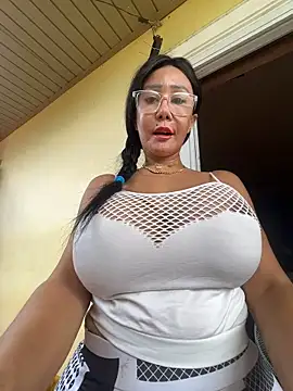 Snapshot of sweetieme chatting on 06/29/26, 03:13 sweetieme online show from 06/29/26, 03:13