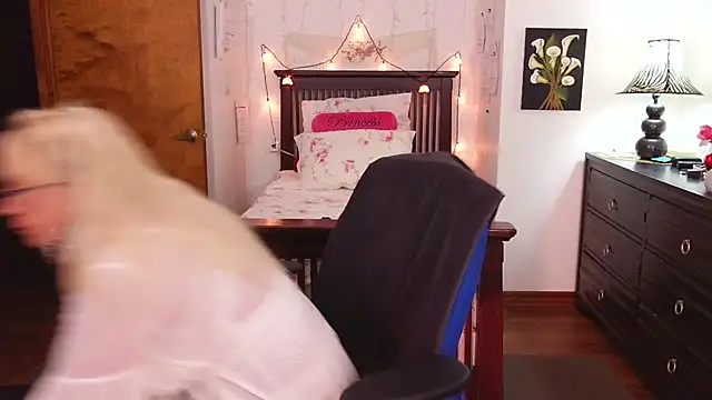 SASSYTHANG online show from 03/22/26, 10:50