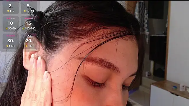 evolet01 online show from 10/25/25, 09:59