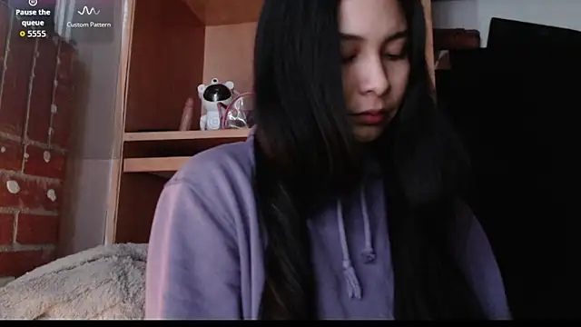 evolet01 online show from 05/24/26, 04:56
