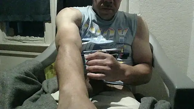 loozamangos online show from 10/31/25, 02:02