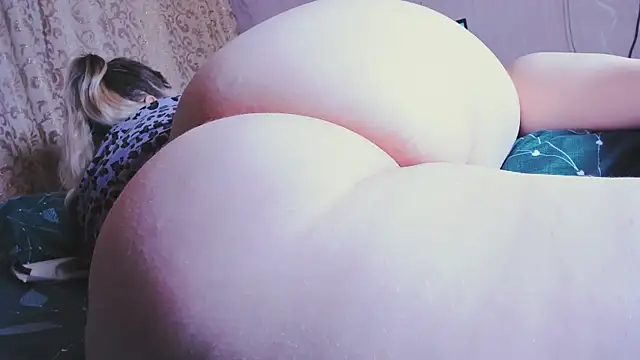 Snapshot of nast-yy chatting on 02/15/25, 02:04 nast-yy online show from 02/15/25, 02:04