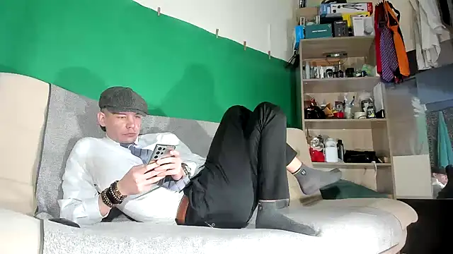 viraglaci18xh online show from 03/06/26, 03:40