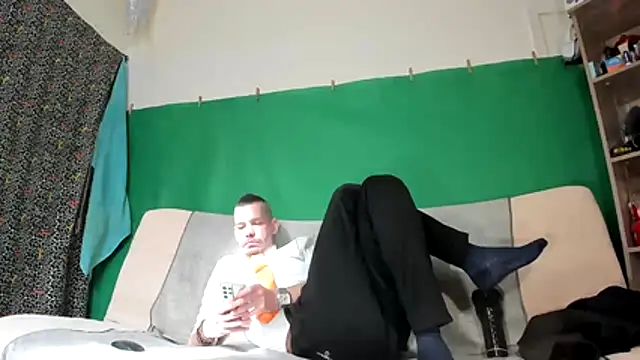 viraglaci18xh online show from 04/12/26, 02:09