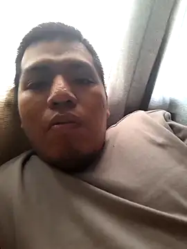 juliopantoja online show from 03/11/26, 03:28