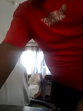 juliopantoja online show from 05/25/26, 10:41