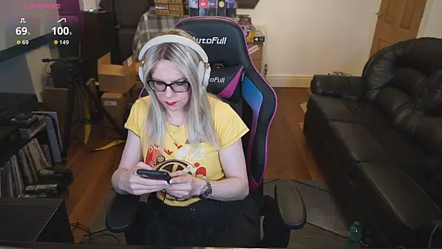 KelseyCobalt online show from 11/25/25, 09:26