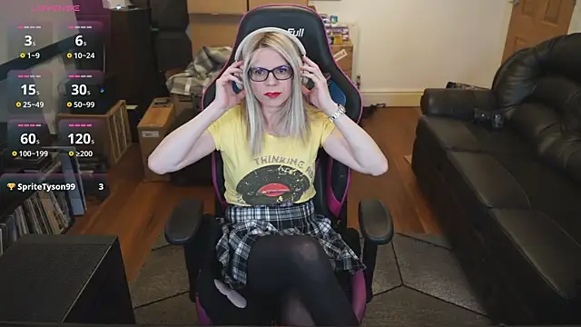 KelseyCobalt online show from 12/15/25, 09:53