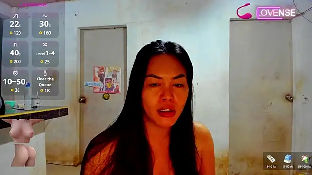 Snapshot of MiracleTs4U chatting on 02/13/25, 06:52 MiracleTs4U online show from 02/13/25, 06:52