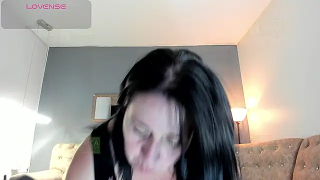 LADY HELLEN online show from 05/19/26, 08:16